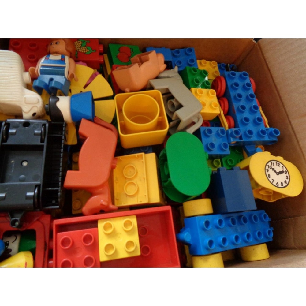 Vtg Lego Duplo Blocks Figures Animals 124 Pcs in the Lot